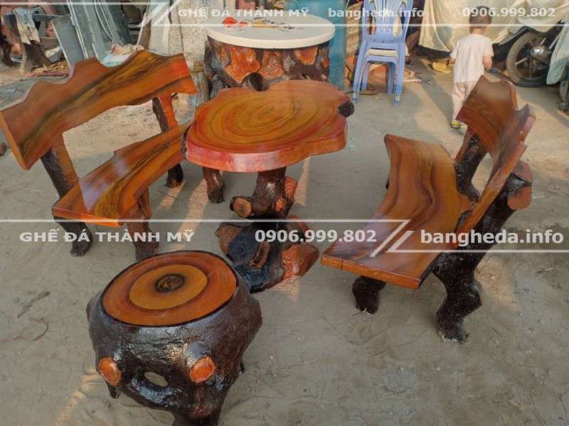 chuyên phân phối bàn ghế đá xi măng giả gỗ