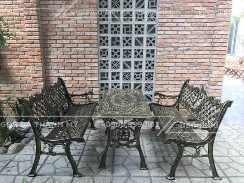 bàn ghế sân vườn 1