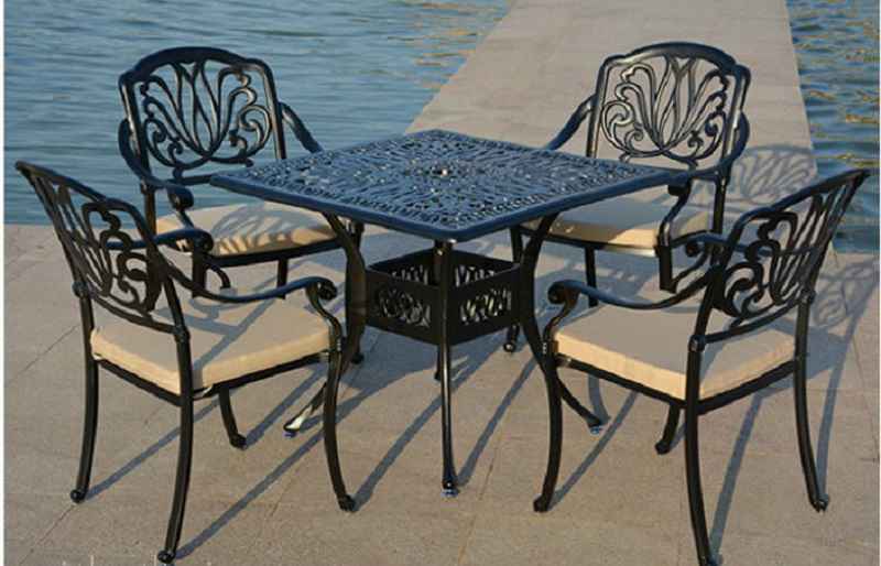 bàn ghế gang đúc ngoài trời 5