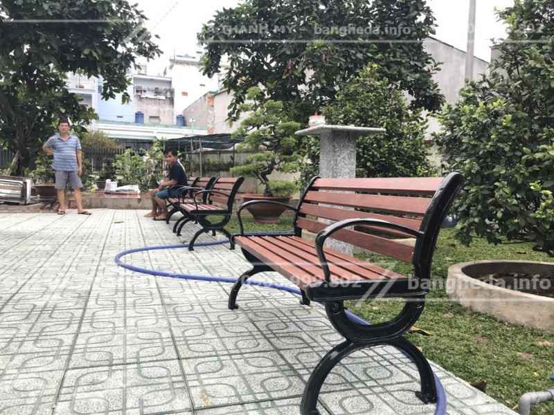 chân ghế gang đúc 3